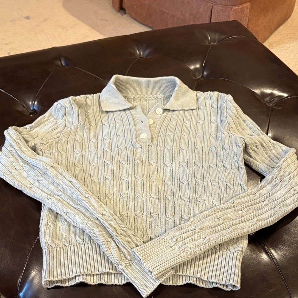 Brandy Melville Light Gray Cable Knit Sweater